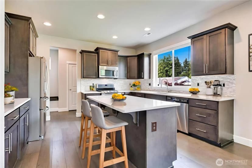 Property photo for 16311 5th Drive Se, Bothell photo 11