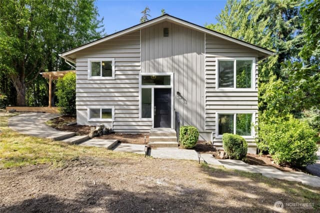 Property photo for 824 Sw 301st Pl, Federal Way photo 5