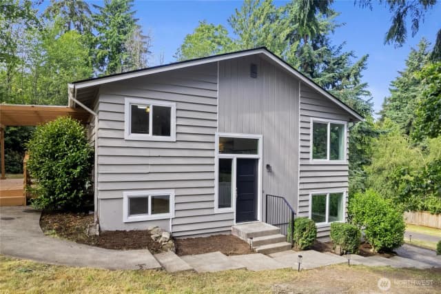 Property photo for 824 Sw 301st Pl, Federal Way photo 4