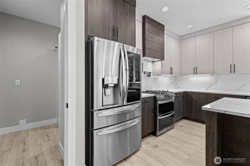 Property photo for 701 Shoreview Drive N, Long Beach photo 21