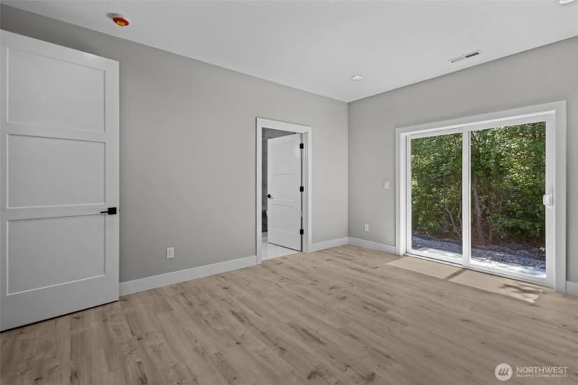 Property photo for 701 Shoreview Drive N, Long Beach photo 6