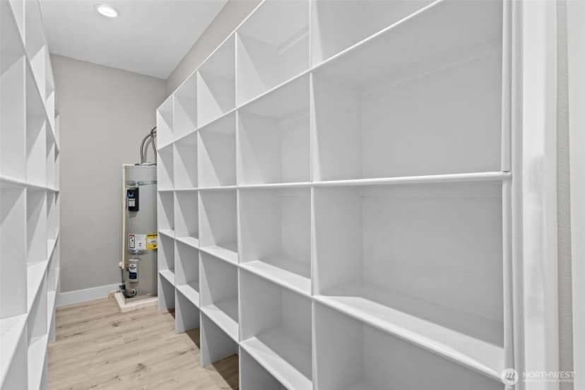 Property photo for 701 Shoreview Drive N, Long Beach photo 24
