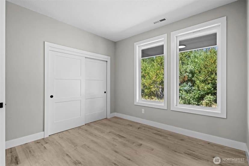 Property photo for 701 Shoreview Drive N, Long Beach photo 26