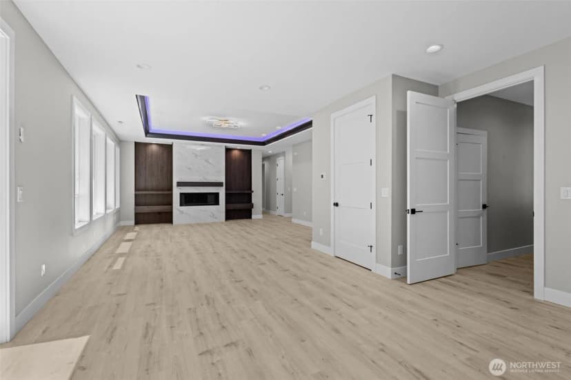 Property photo for 701 Shoreview Drive N, Long Beach photo 19