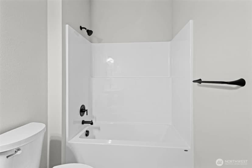 Property photo for 701 Shoreview Drive N, Long Beach photo 13
