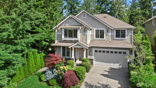 Property photo for 8132 Ne 117th Place, Kirkland