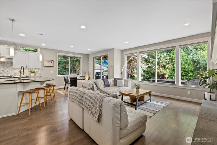 Property photo for 8132 Ne 117th Place, Kirkland photo 14