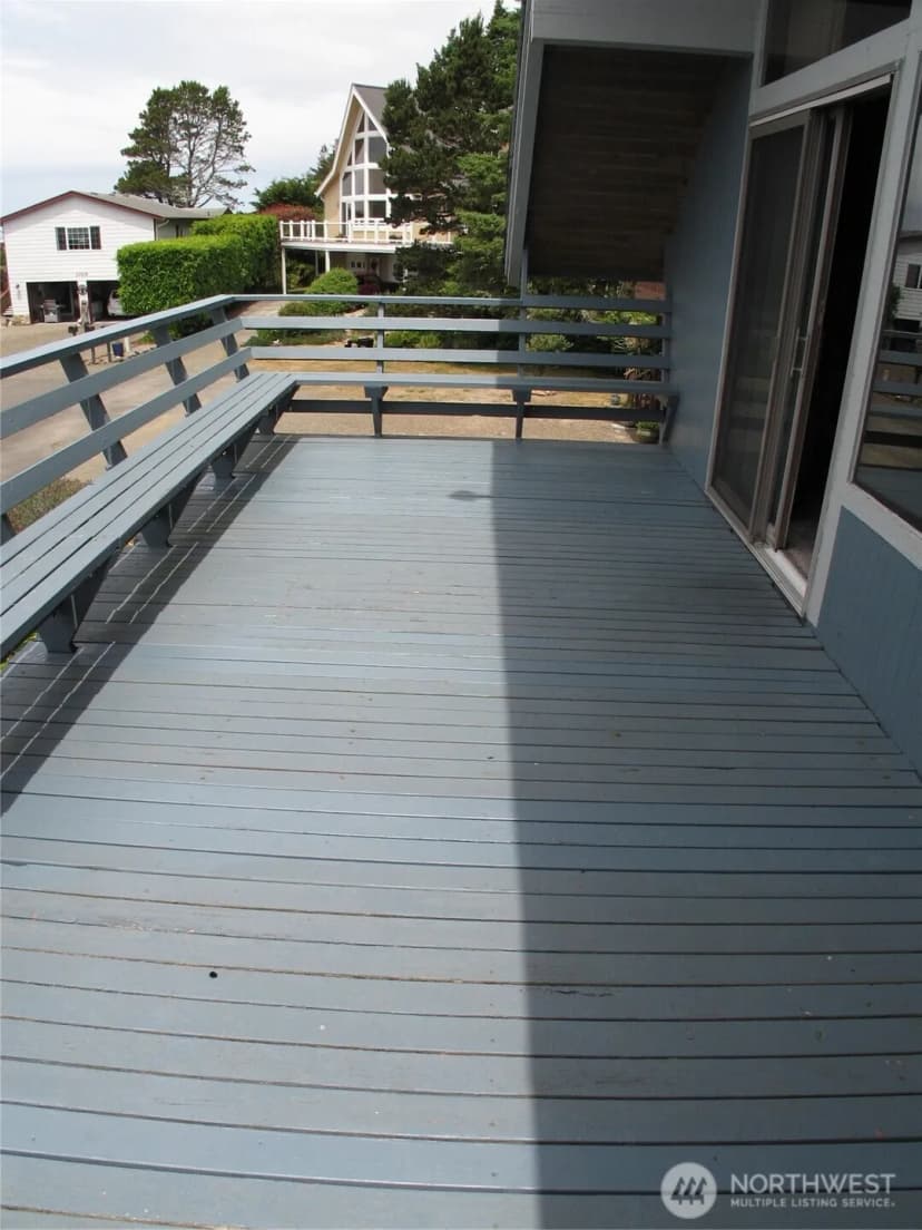 Property photo for 33610 J Place, Ocean Park photo 9