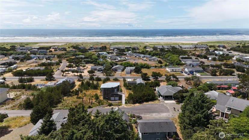 Property photo for 33610 J Place, Ocean Park photo 35