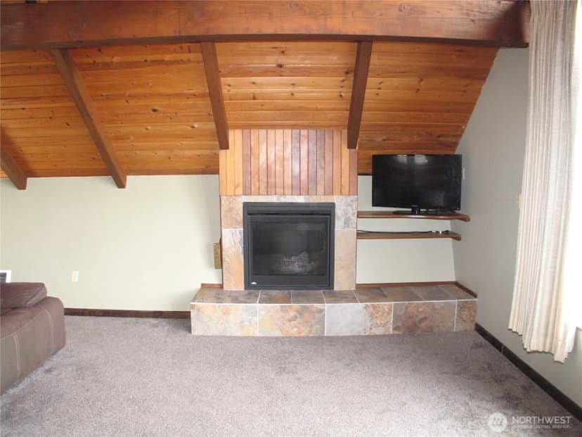 Property photo for 33610 J Place, Ocean Park photo 16