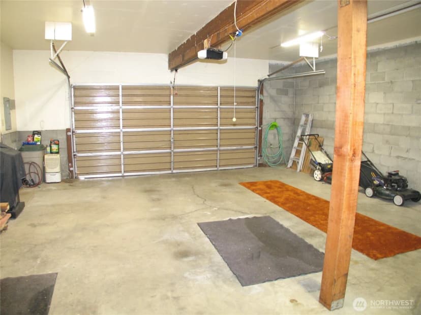 Property photo for 33610 J Place, Ocean Park photo 32