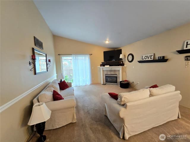 Property photo for 24320 226th Avenue Se, Maple Valley photo 3