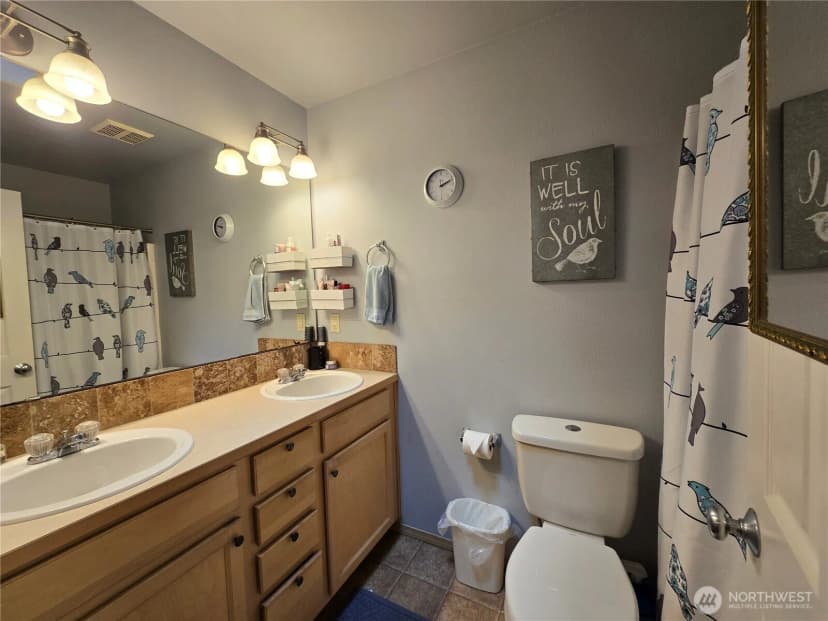 Property photo for 24320 226th Avenue Se, Maple Valley photo 9