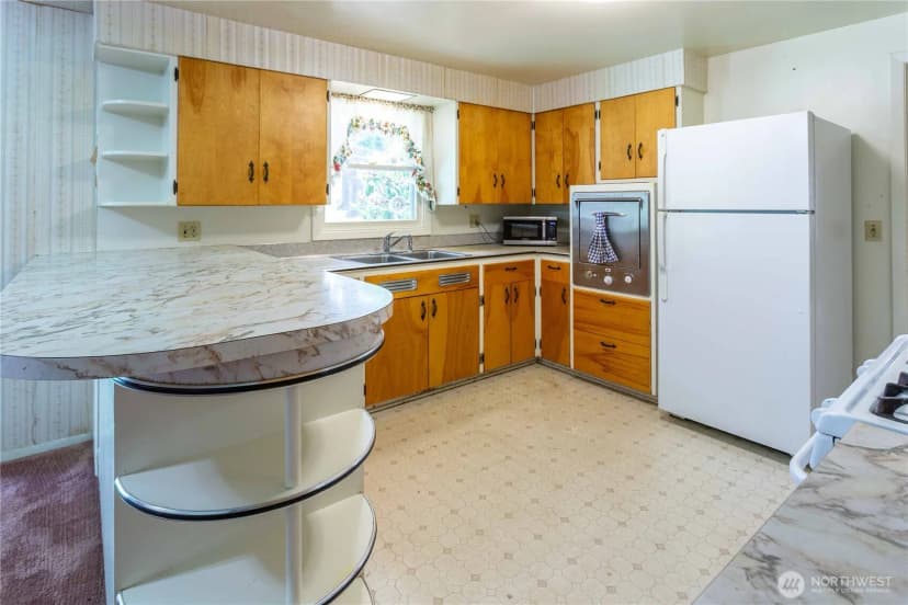Property photo for 1662 Ne 5th Avenue, Oak Harbor photo 11