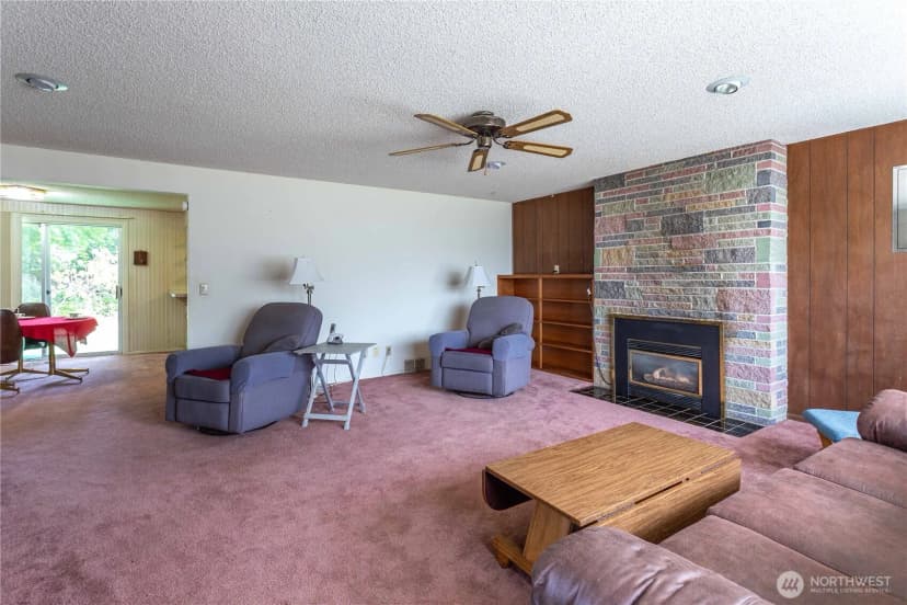 Property photo for 1662 Ne 5th Avenue, Oak Harbor photo 5