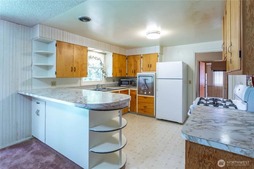 Property photo for 1662 Ne 5th Avenue, Oak Harbor photo 10