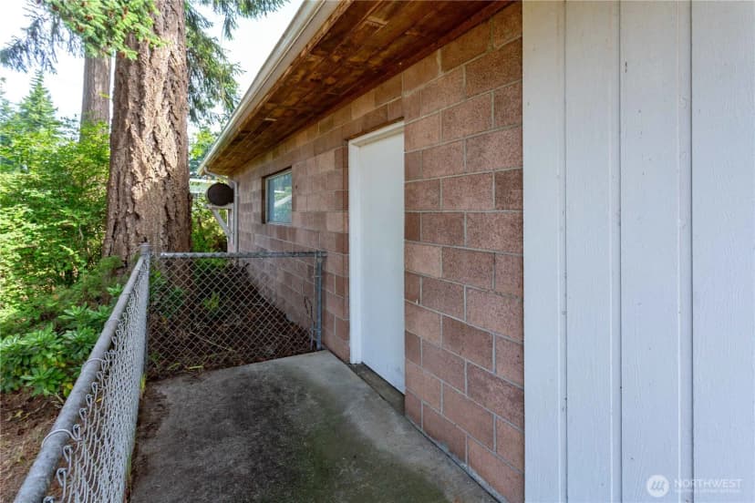 Property photo for 1662 Ne 5th Avenue, Oak Harbor photo 34