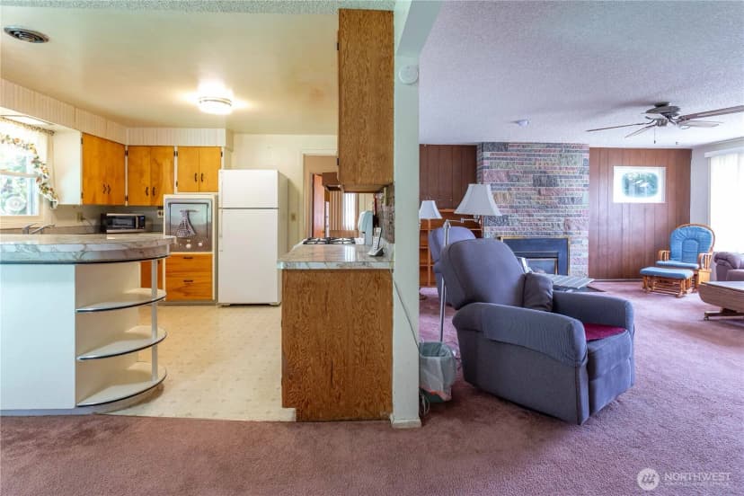 Property photo for 1662 Ne 5th Avenue, Oak Harbor photo 7