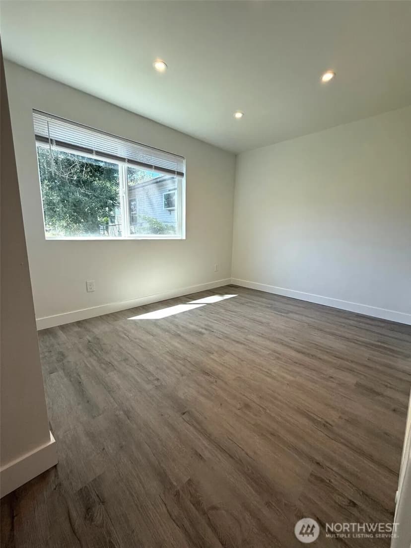 Property photo for 2521 Walnut Street, Everett photo 10