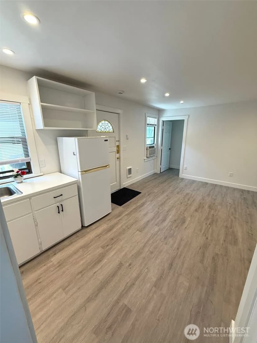 Property photo for 2521 Walnut Street, Everett photo 5