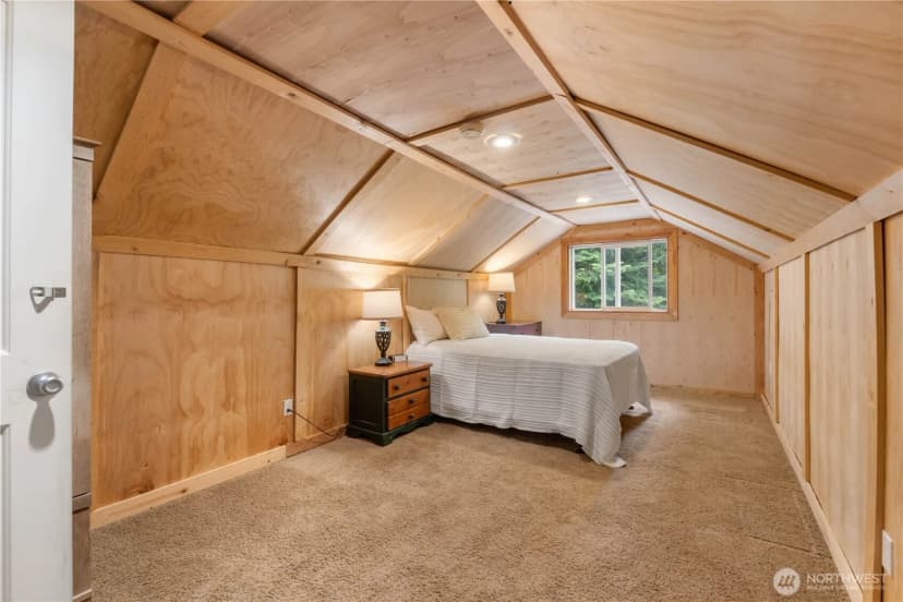Property photo for 50739 Se Enumclaw-chinook Pass Road, Greenwater photo 24