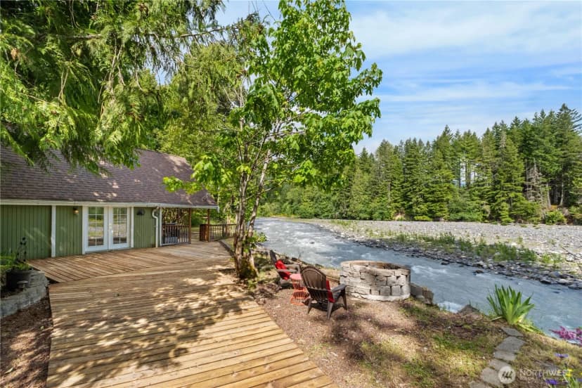 Property photo for 50739 Se Enumclaw-chinook Pass Road, Greenwater photo 31
