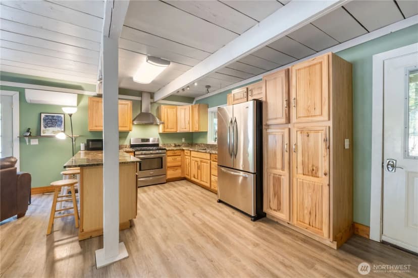 Property photo for 50739 Se Enumclaw-chinook Pass Road, Greenwater photo 9
