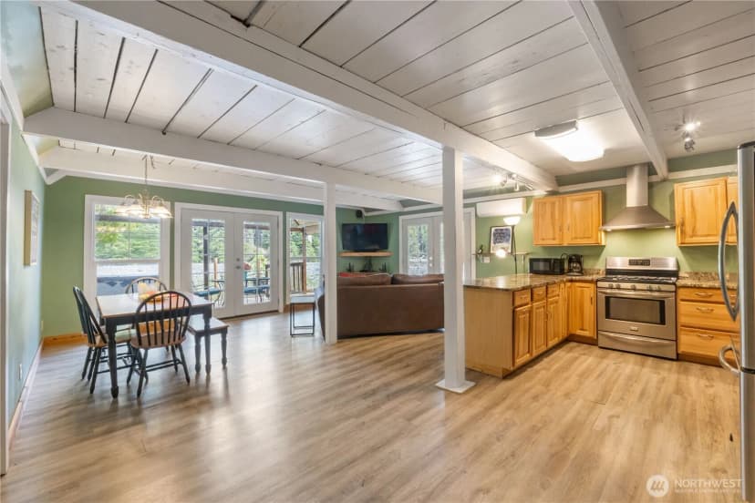 Property photo for 50739 Se Enumclaw-chinook Pass Road, Greenwater photo 6