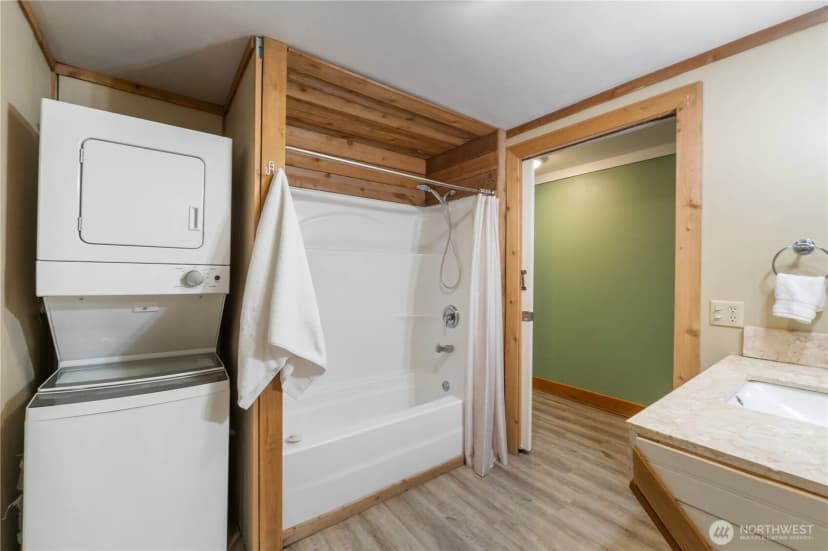 Property photo for 50739 Se Enumclaw-chinook Pass Road, Greenwater photo 16