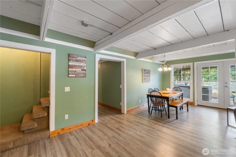 Property photo for 50739 Se Enumclaw-chinook Pass Road, Greenwater photo 22