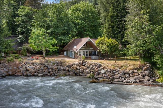 Property photo for 50739 Se Enumclaw-chinook Pass Road, Greenwater