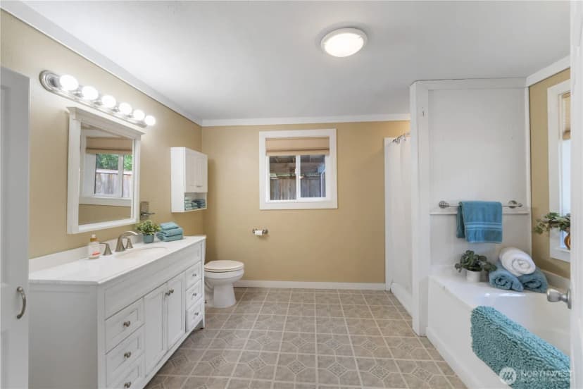 Property photo for 50739 Se Enumclaw-chinook Pass Road, Greenwater photo 20