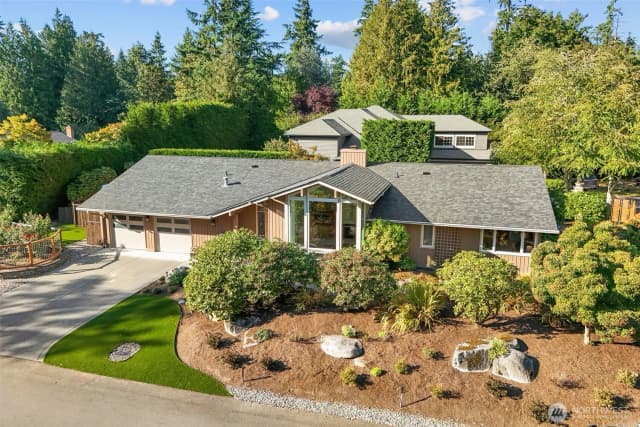 Property photo for 9120 Se 46th Street, Mercer Island