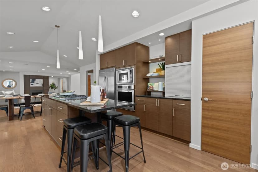 Property photo for 9120 Se 46th Street, Mercer Island photo 16