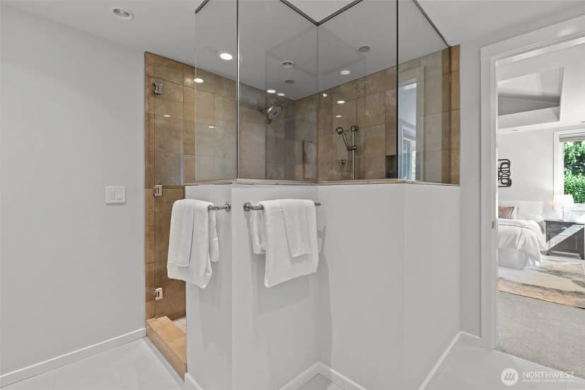 Property photo for 9120 Se 46th Street, Mercer Island photo 22