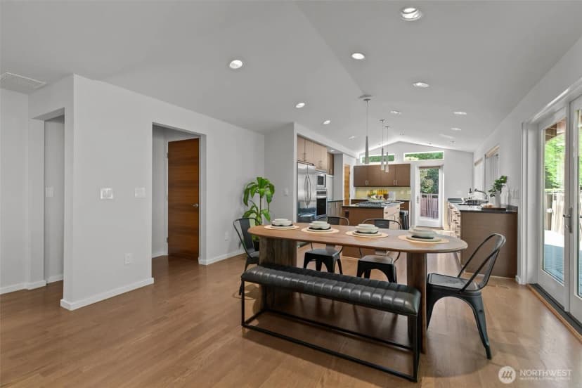 Property photo for 9120 Se 46th Street, Mercer Island photo 11