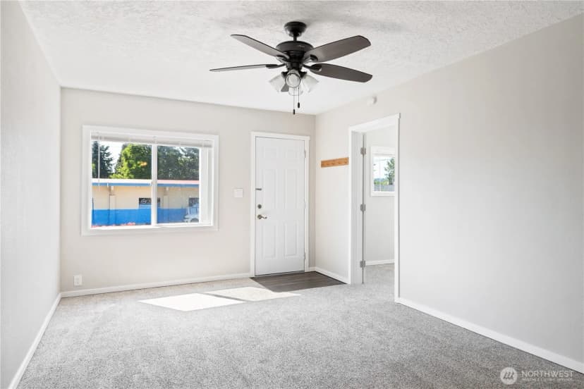 Property photo for 904 N 7th Avenue, Kelso photo 3