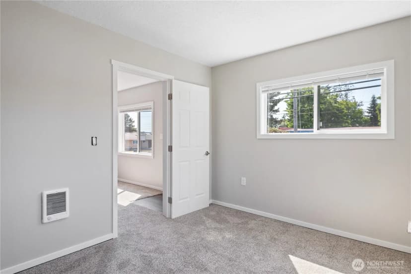 Property photo for 904 N 7th Avenue, Kelso photo 13