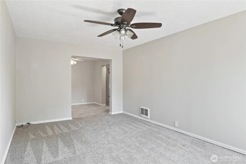 Property photo for 904 N 7th Avenue, Kelso photo 4