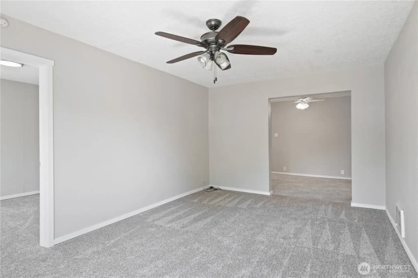 Property photo for 904 N 7th Avenue, Kelso photo 5
