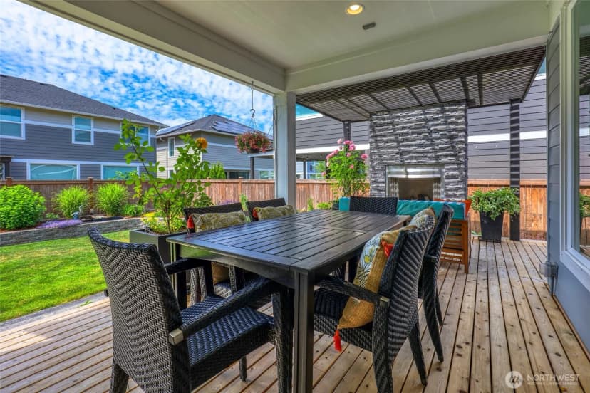 Property photo for 33025 Evergreen Avenue Se, Black Diamond photo 11