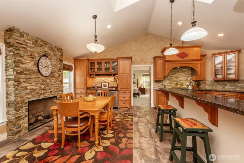 Property photo for 1483 Fox Hollow Road, Sequim photo 9