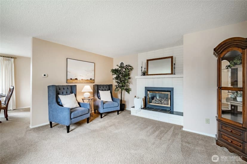 Property photo for 1021 Garden Drive, Lynden photo 4