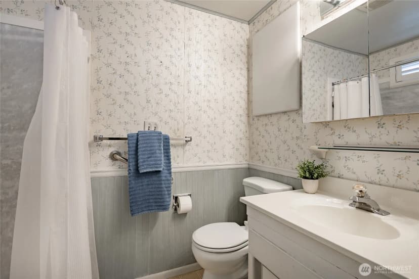 Property photo for 1021 Garden Drive, Lynden photo 15