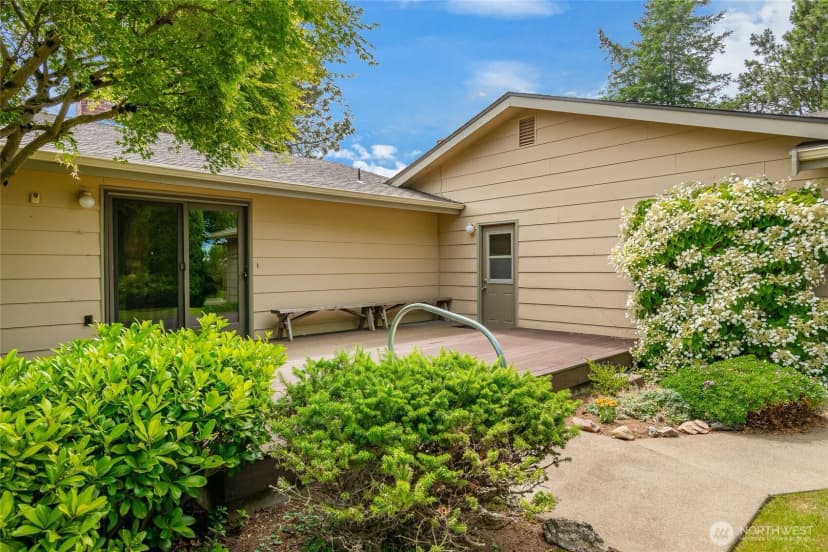 Property photo for 1021 Garden Drive, Lynden photo 30