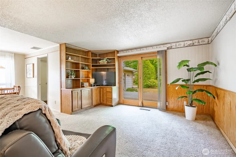 Property photo for 1021 Garden Drive, Lynden photo 12