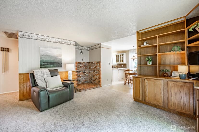 Property photo for 1021 Garden Drive, Lynden photo 11