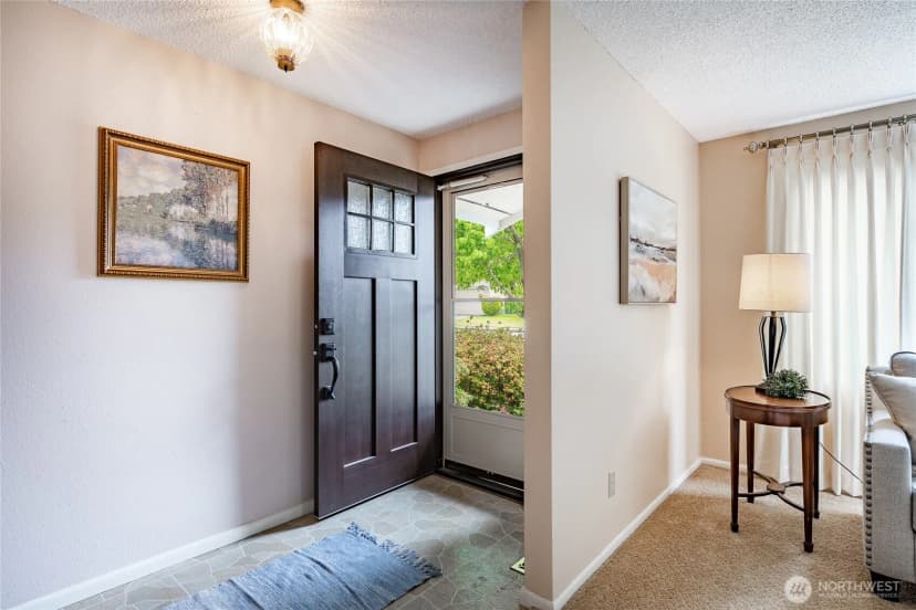 Property photo for 1021 Garden Drive, Lynden photo 3