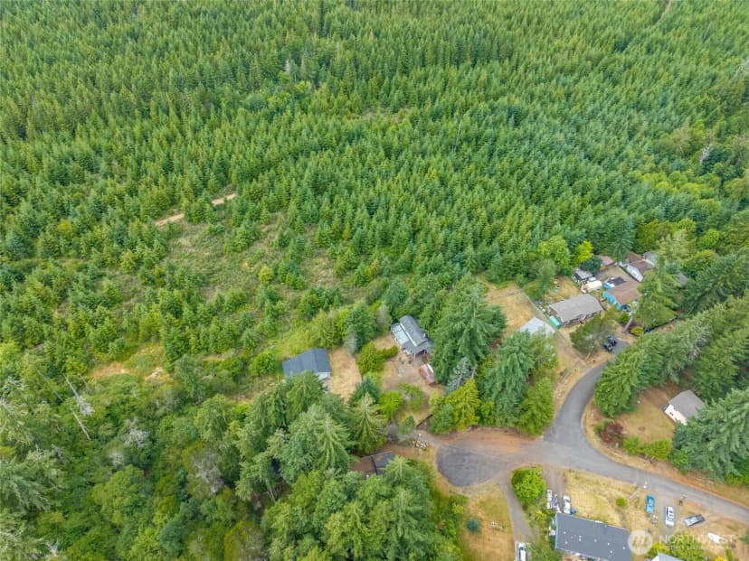 Property photo for 230 E Stavis Road, Shelton photo 35