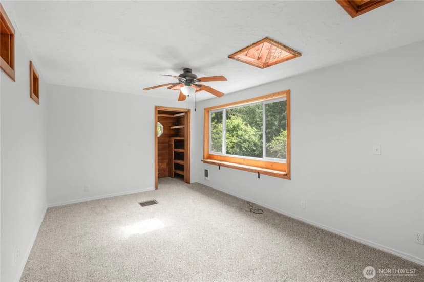 Property photo for 230 E Stavis Road, Shelton photo 23